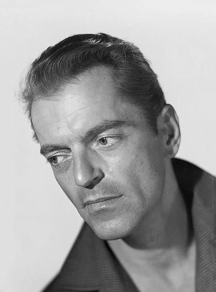 Portrait de Howard Vernon