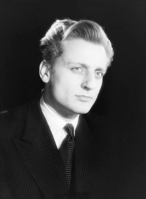 Portrait de Bruno Cremer