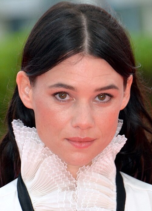 Portrait de Àstrid Bergès-Frisbey