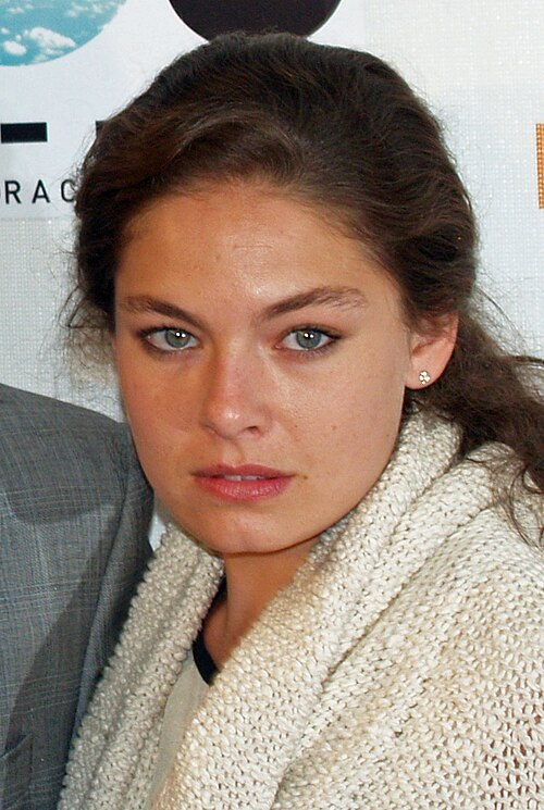 Portrait de Alexa Davalos