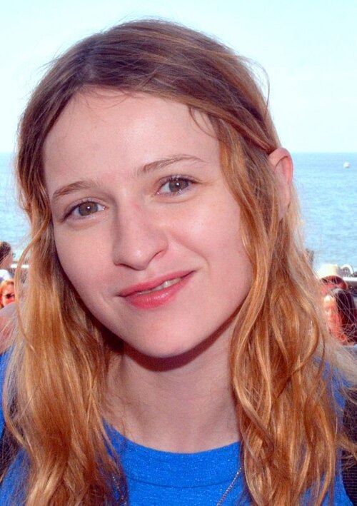 Portrait de Christa Theret